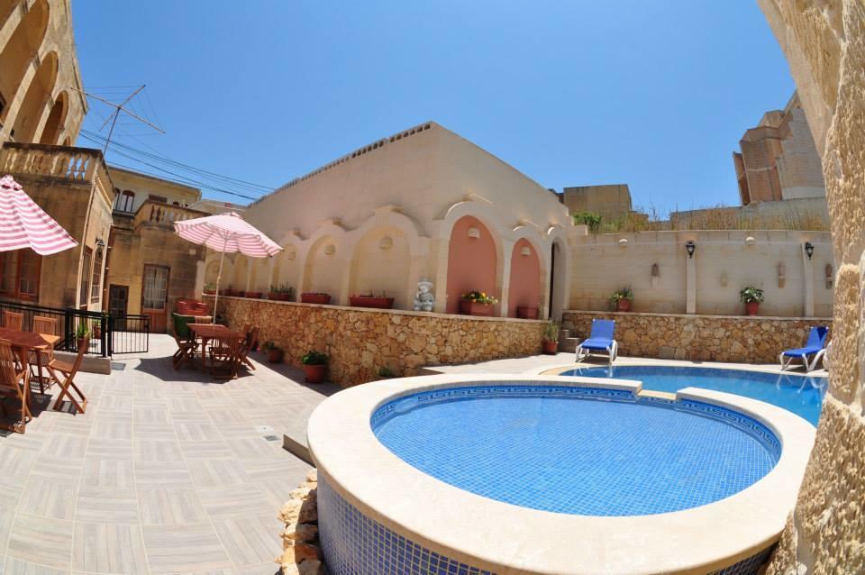 Mikiel U Rosa Holiday Farmhouse With Large Private Pool Zebbug  Exterior photo