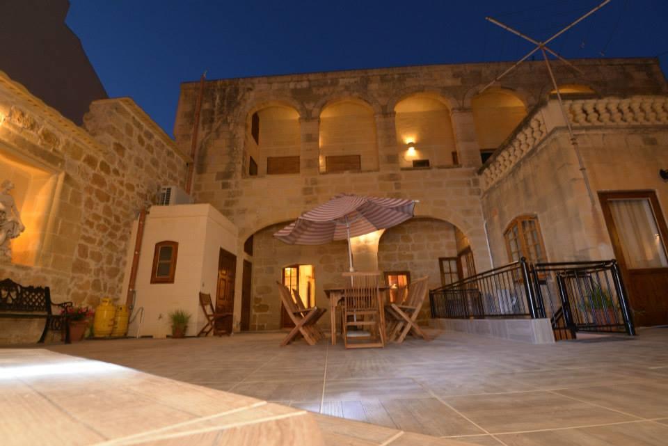 Mikiel U Rosa Holiday Farmhouse With Large Private Pool Zebbug  Exterior photo